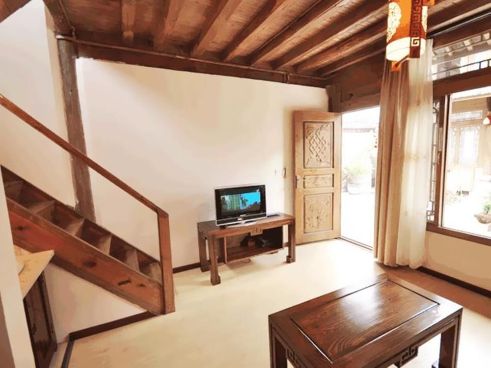 Golden Waterfront Inn Lijiang (Yunnan) Bagian luar foto